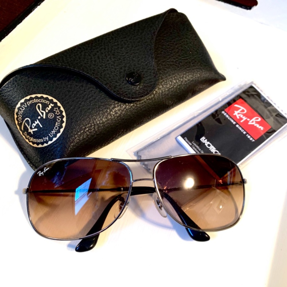 Rayban- Women’s Aviators